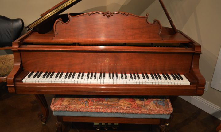 1983 Steinway Louis XV